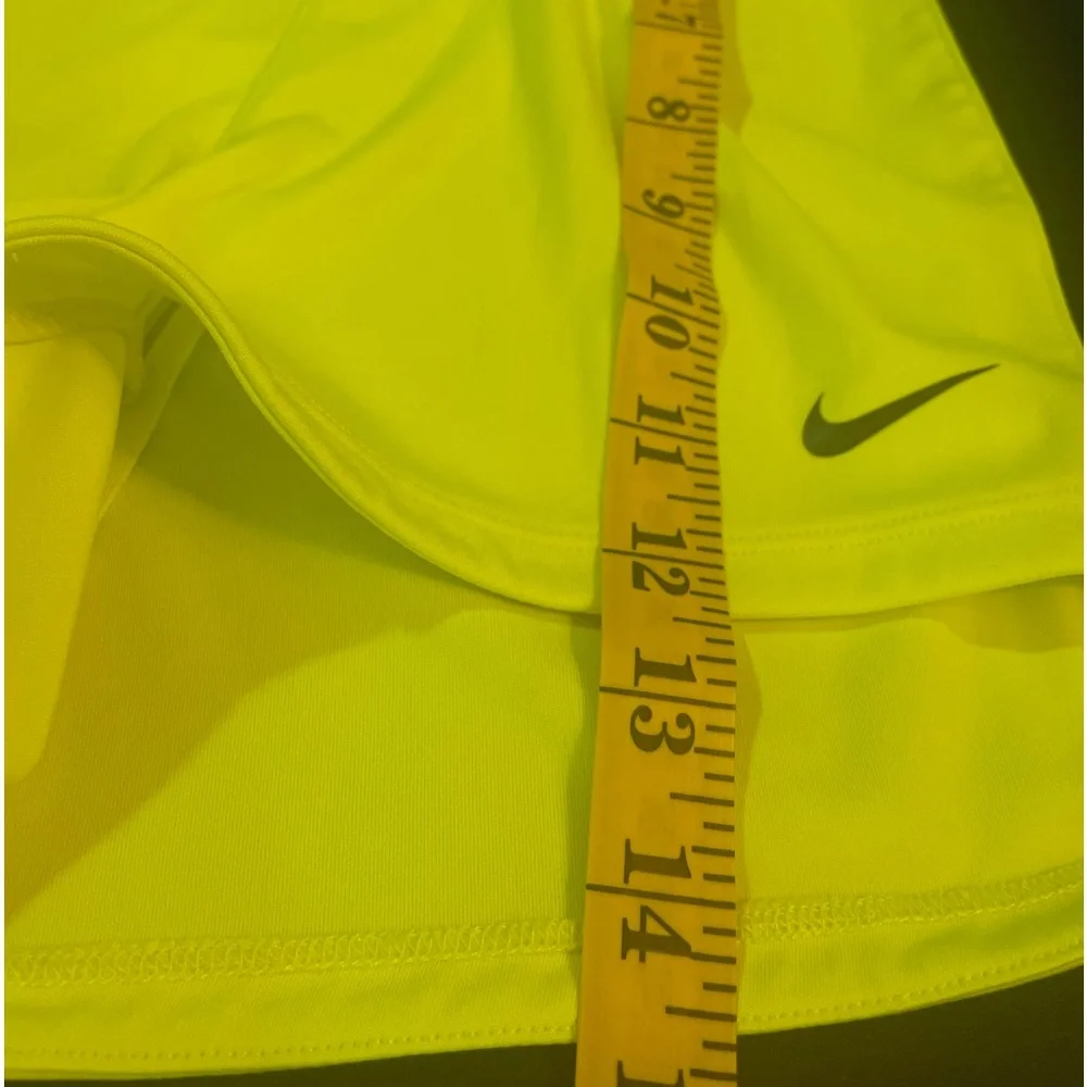 Women’s Nike Neon Green & Black, high waisted shorts, Small - Picture 4 of 7